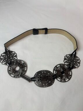 Lake Shore Drive Gunmetal Medallion Metal Black Leather Stretch Belt Size S/M